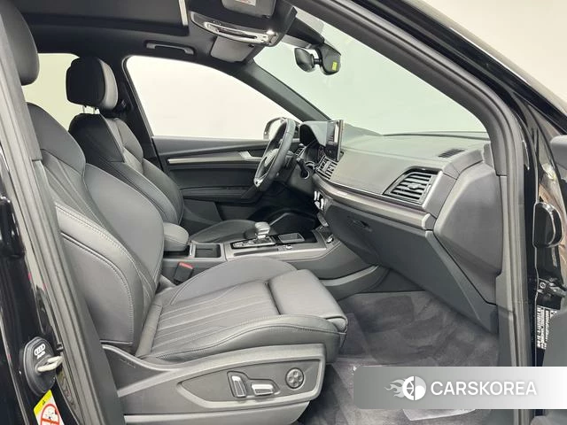 Audi Q5L 2023 Черный из Китая, фото 2