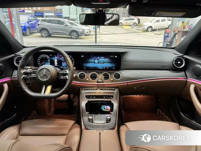 Mercedes-Benz E-class 2022 Белый из Китая, фото 2