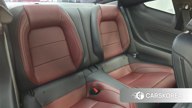 Ford Mustang 7th Generation 2025 Серый из Кореи, фото 2