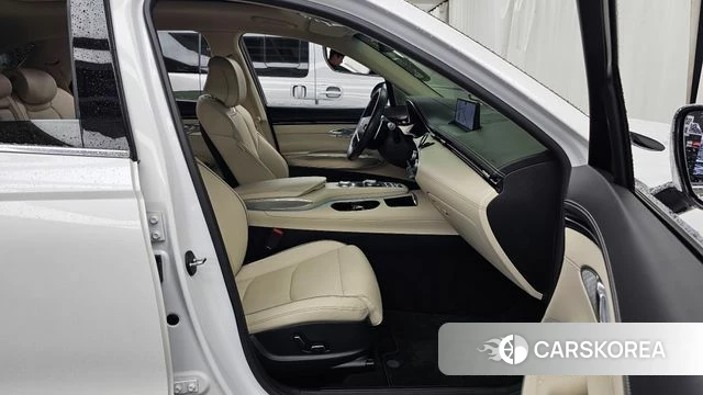 Genesis GV70 2021 Белый из Кореи, фото 2