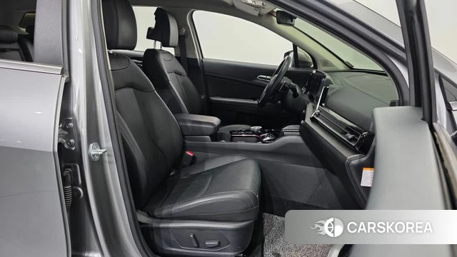 Kia Sportage 5th Generation Hybrid 2023 Серый из Кореи, фото 2