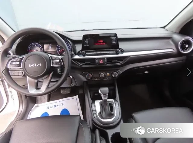 Kia The New K3 2nd generation 2022 Белый из Кореи, фото 2