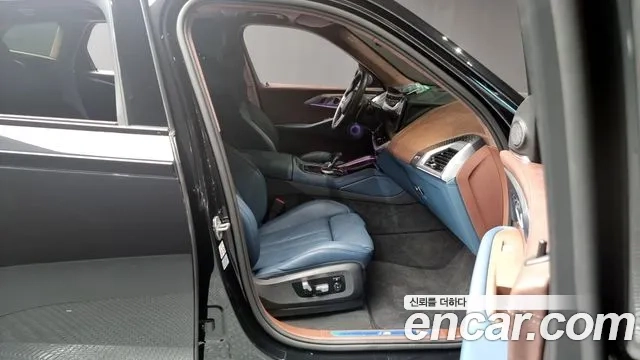 BMW XM (G09) 2024 Черный из Кореи, фото 2