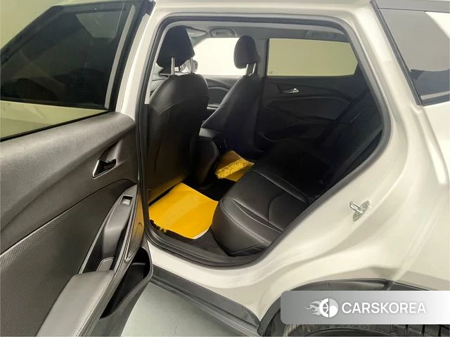 Chevrolet Patrol 2024 Белый из Китая, фото 2