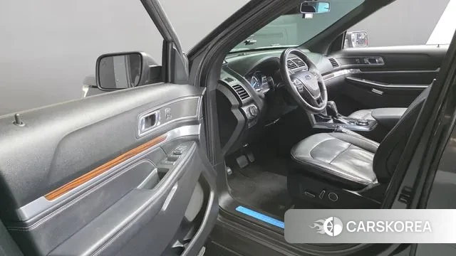 Ford Explorer 2018 Серый из Кореи, фото 2