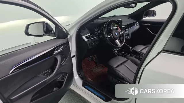 BMW X2 (F39) 2018 Белый из Кореи, фото 2