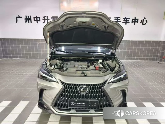 Lexus NX 2023 Серебристо-серый из Китая, фото 2