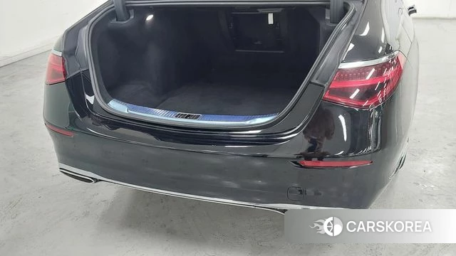 Mercedes-Benz S-Class W223 2023 Черный из Кореи, фото 2