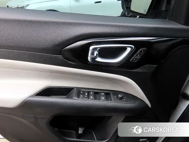 Jeep Compass 2nd Generation 2022 Белый из Кореи, фото 2