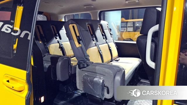 Hyundai Staria 2024 Желтый из Кореи, фото 2