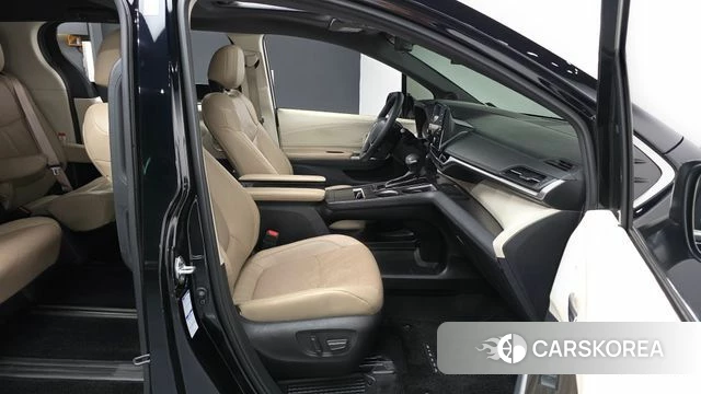 Toyota Sienna 4th Generation 2021 Черный из Кореи, фото 2