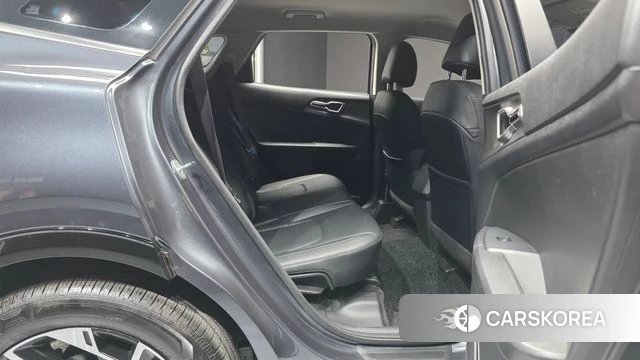 Kia Sportage 5th Generation 2023 Серый из Кореи, фото 2