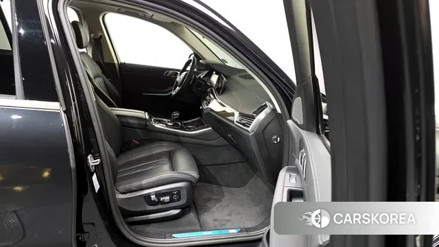 BMW X5 (G05) 2022 Черный из Кореи, фото 2