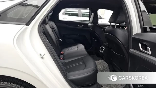 Kia The New K5 3rd generation 2025 Белый из Кореи, фото 2