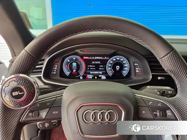 Audi Q8 (4M) 2023 Белый из Кореи, фото 2