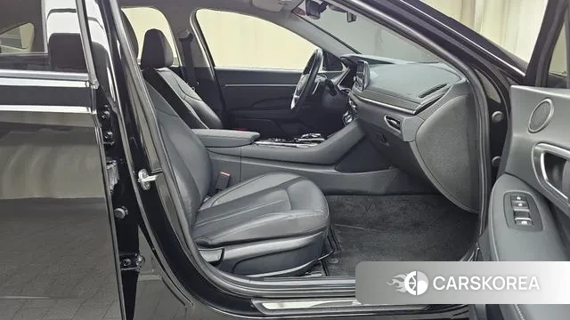 Hyundai Sonata (DN8) 2022 Черный из Кореи, фото 2