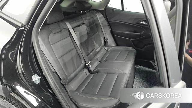 Chevrolet (GM Daewoo) Trax Crossover 2023 Черный из Кореи, фото 2