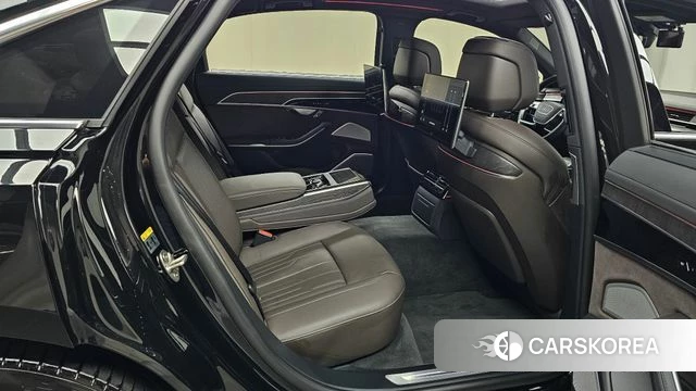 Audi A8 (D5) 2023 Черный из Кореи, фото 2