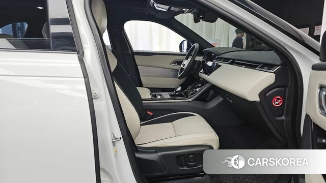 Land Rover Range Rover Velar 2022 Белый из Кореи, фото 2