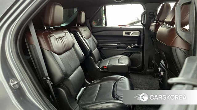 Ford Explorer 6th Generation 2021 Серый из Кореи, фото 2