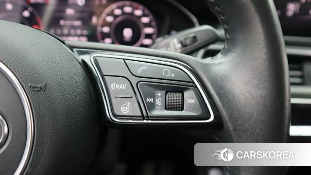 Audi A4 (B9) 2018 Белый из Кореи, фото 2