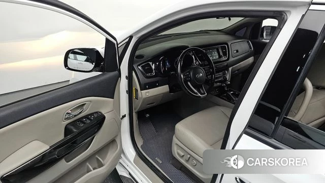 Kia The New Carnival 2019 Белый из Кореи, фото 2
