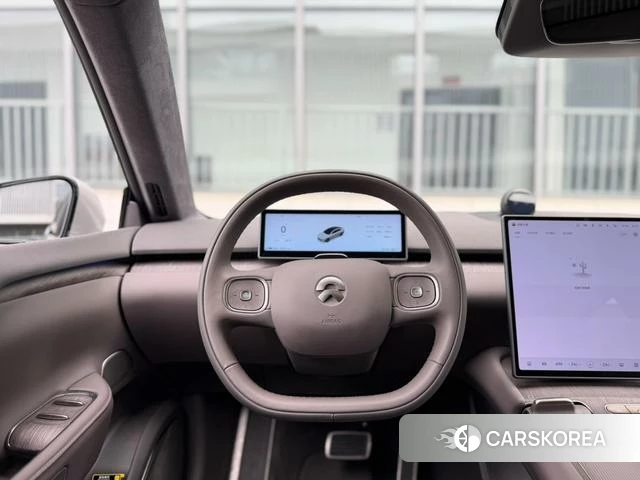 Weilai ET7 2025 Серебристо-серый из Китая, фото 2