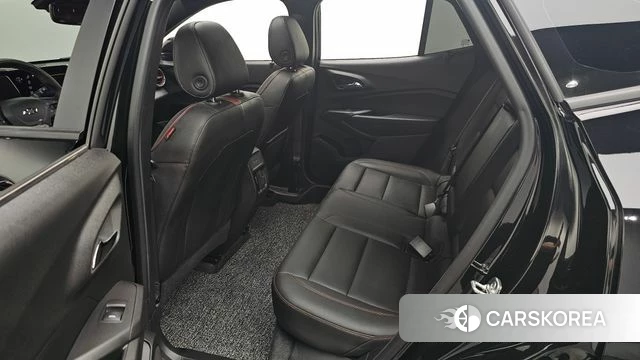 Chevrolet (GM Daewoo) Trax Crossover 2023 Черный из Кореи, фото 2