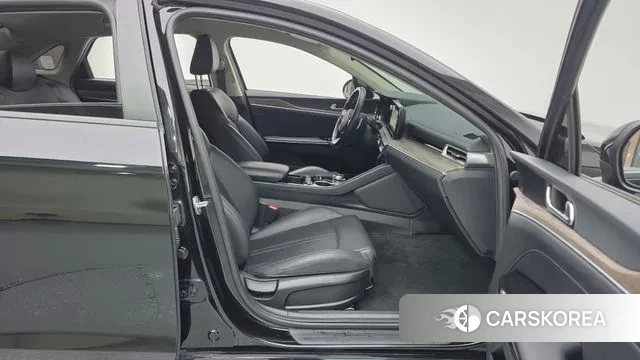 Kia K5 3rd generation 2021 Черный из Кореи, фото 2