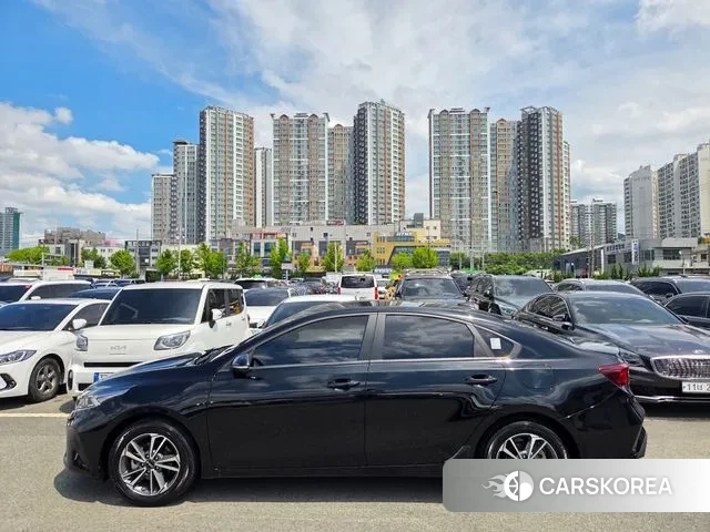 Kia The New K3 2nd generation 2023 Черный из Кореи, фото 2