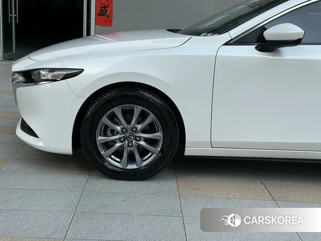 Mazda 3 Angkesaila 2022 Белый из Китая, фото 2