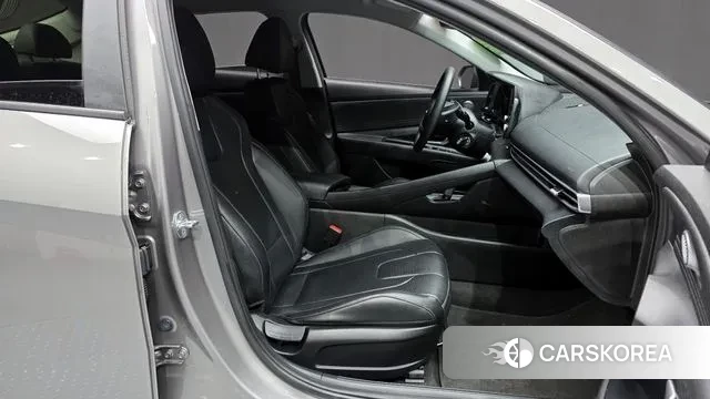 Hyundai Avante Hybrid (CN7) 2021 Серебристо-серый из Кореи, фото 2