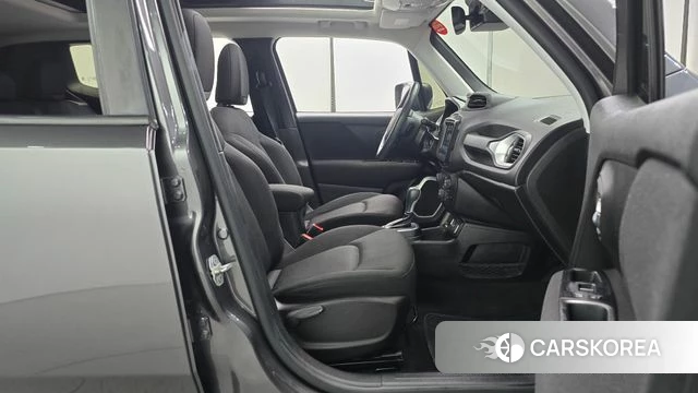 Jeep Renegade 2019 Серый из Кореи, фото 2