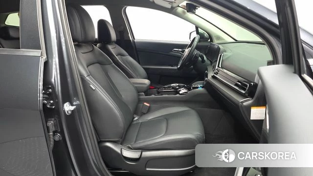 Kia Sportage 5th Generation Hybrid 2024 Серый из Кореи, фото 2