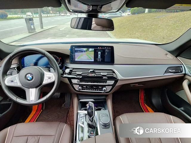 BMW 5 series 2024 Белый из Китая, фото 2