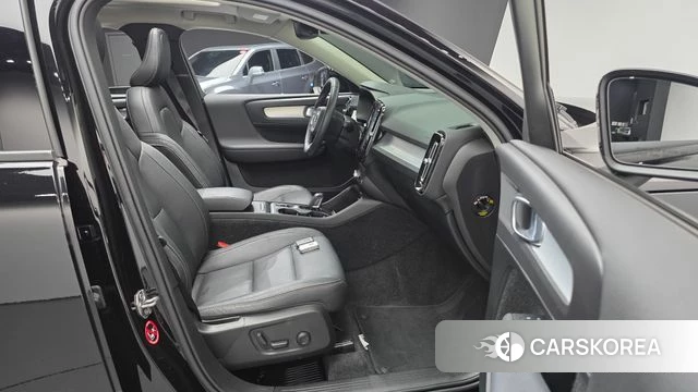 Volvo XC40 2019 Черный из Кореи, фото 2