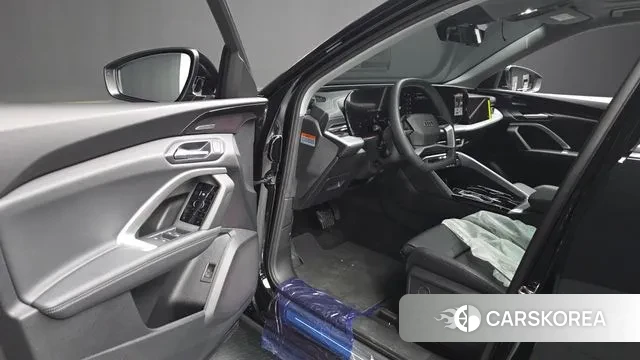 Audi Q5 (80A) 2025 Черный из Кореи, фото 2