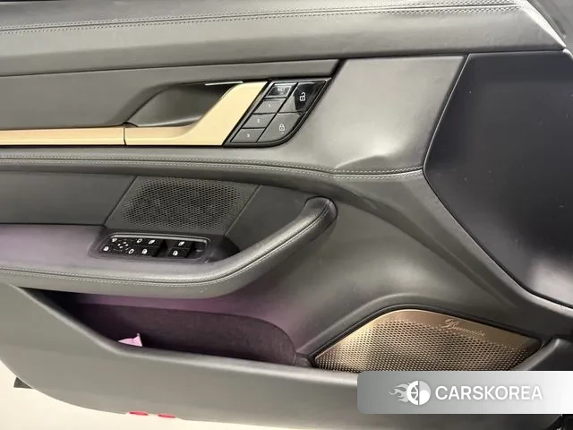 Porsche Taycan 2021 Белый из Кореи, фото 2