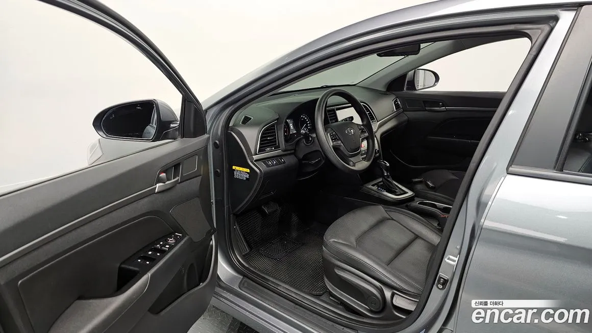 Hyundai Avante AD id 2171547 из Кореи 2