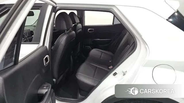 Hyundai Venue 2022 Белый из Кореи, фото 2