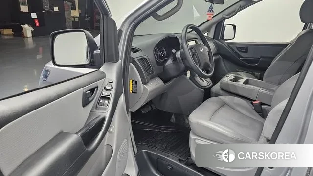 Hyundai The New Grand Starex 2019 Серебряный из Кореи, фото 2