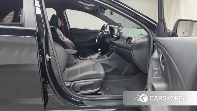 Hyundai i30 (PD) 2019 Черный из Кореи, фото 2