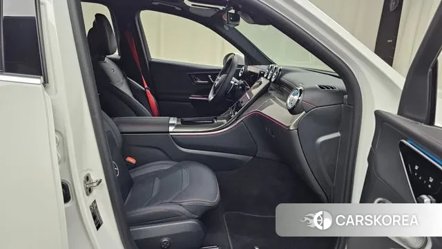 Mercedes-Benz GLC-Class X253 2025 Белый из Кореи, фото 2