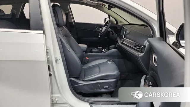 Kia Sportage 5th Generation 2023 Белый из Кореи, фото 2