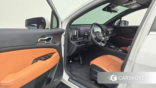 Kia Sportage 5th Generation 2023 Белый из Кореи, фото 2