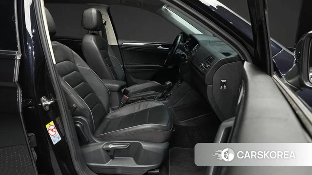 Volkswagen Tiguan Allspace 2020 Синий из Кореи, фото 2