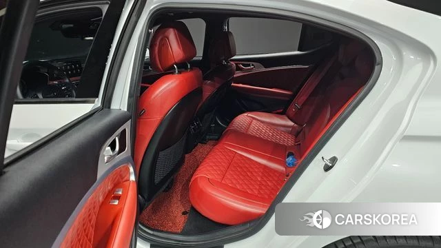 Genesis The New G70 2023 Белый из Кореи, фото 2