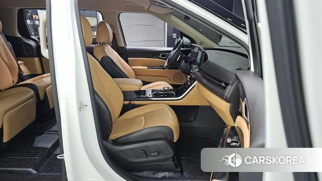 Kia Carnival 4th generation 2023 Белый из Кореи, фото 2