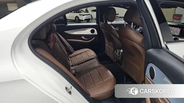 Mercedes-Benz E-Class W213 2020 Белый из Кореи, фото 2