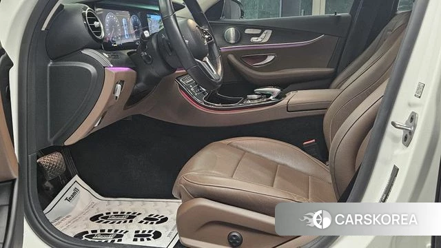 Mercedes-Benz E-Class W213 2019 Белый из Кореи, фото 2